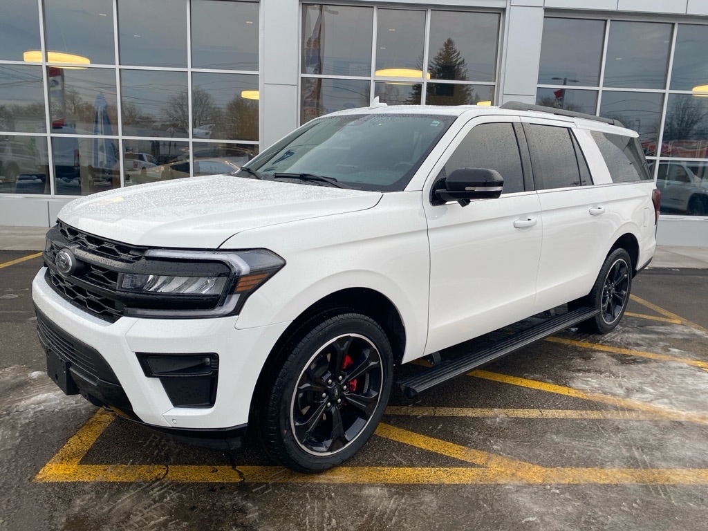 2024 Ford Expedition MAX Limited's photo
