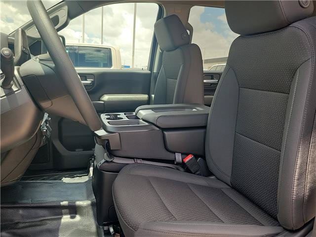 2026 GMC Sierra 2500HD Pro - Photo 11