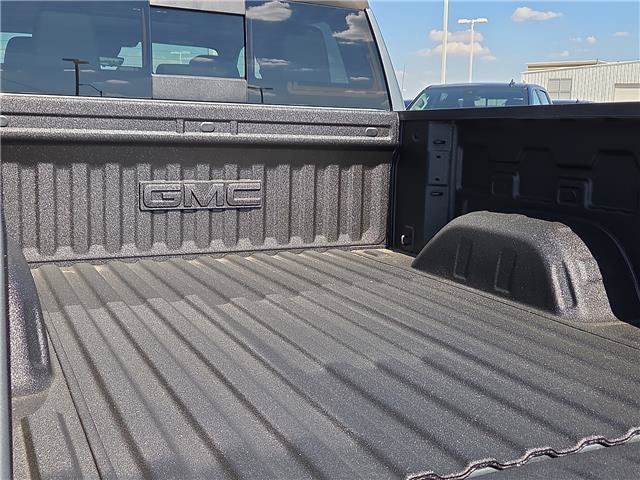 2026 GMC Sierra 1500 Denali - Photo 9