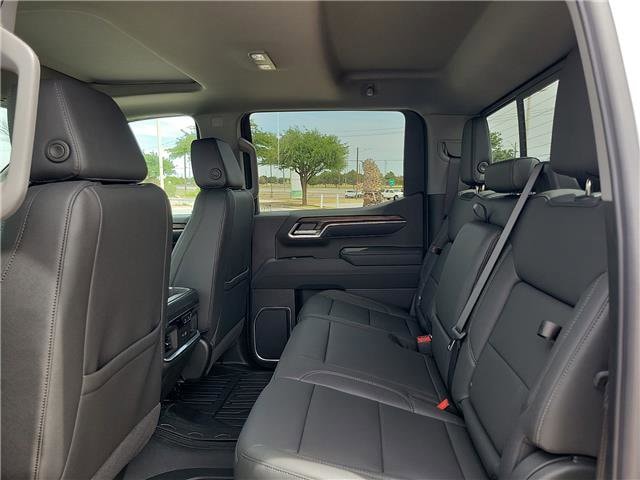 2026 GMC Sierra 1500 SLT - Photo 11
