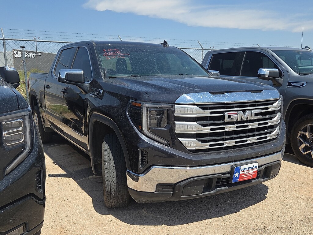 Used 2025 GMC Sierra 1500 SLE Truck