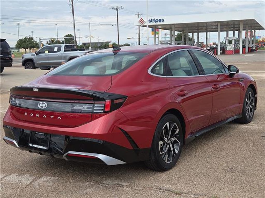 Used 2025 Hyundai Sonata SEL