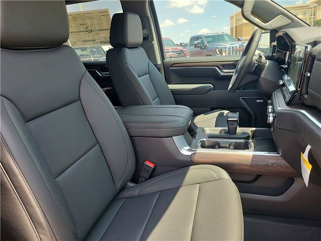 2026 GMC Sierra 1500 SLT - Photo 15