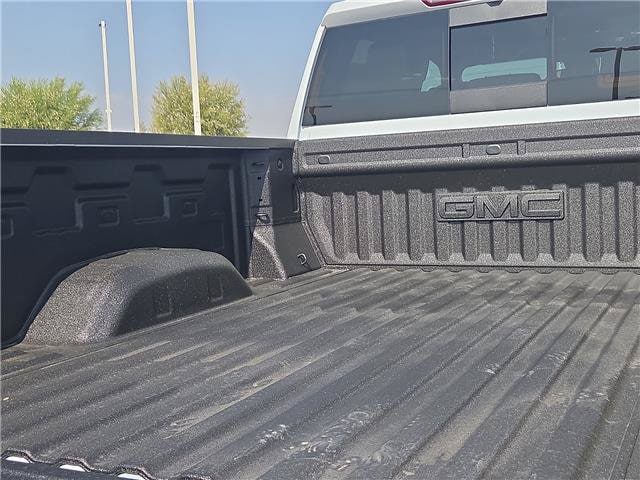 2026 GMC Sierra 2500HD SLT - Photo 9
