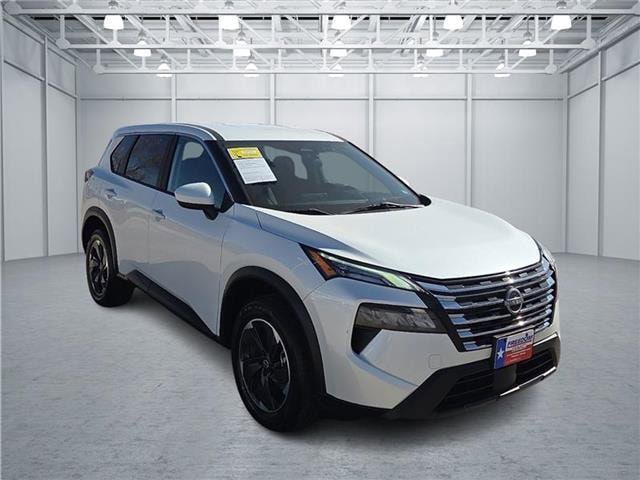 2024 Nissan Rogue SV's photo