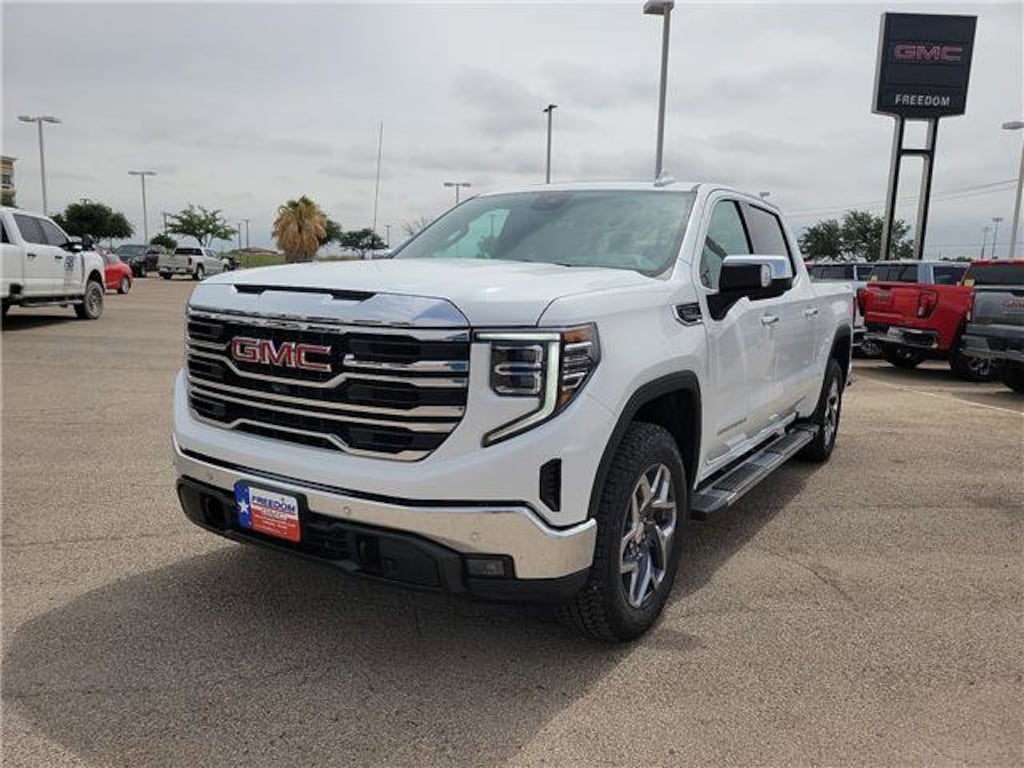 New 2026 GMC Sierra 1500 SLT Truck