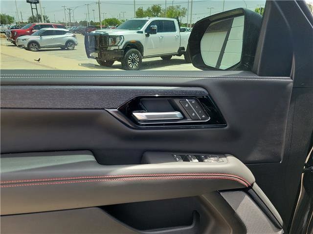 2026 GMC Yukon XL AT4 Ultimate - Photo 14