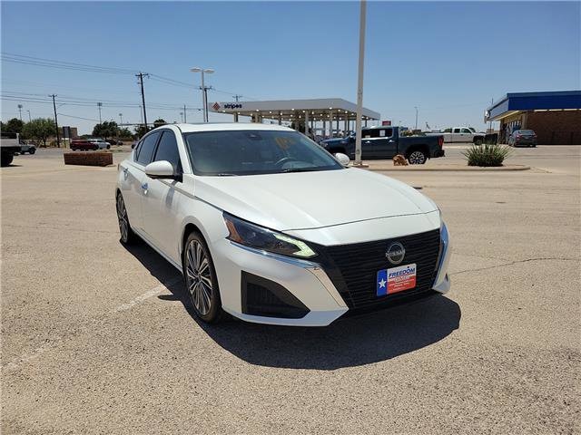 2024 Nissan Altima SL - Photo 6