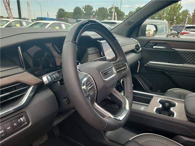 2026 GMC Acadia Denali - Photo 15