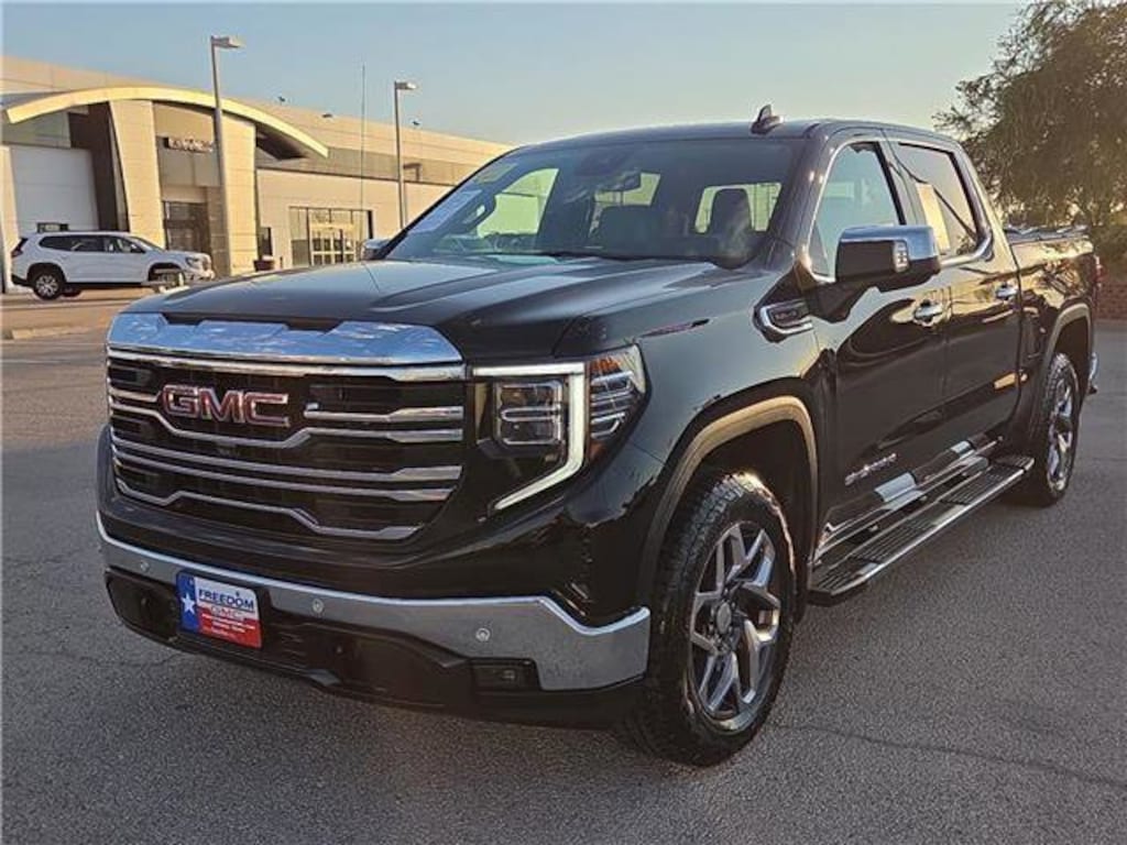 Used 2023 GMC Sierra 1500 SLT Truck