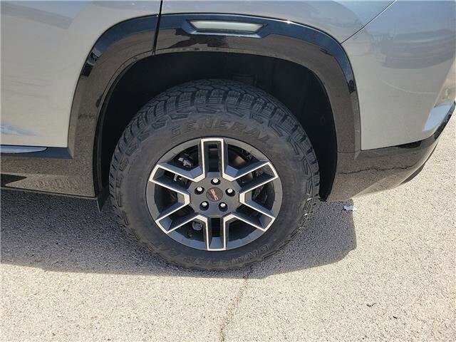 2026 GMC Terrain AT4 - Photo 9