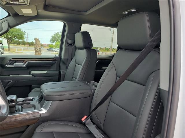 2026 GMC Sierra 1500 SLT - Photo 14