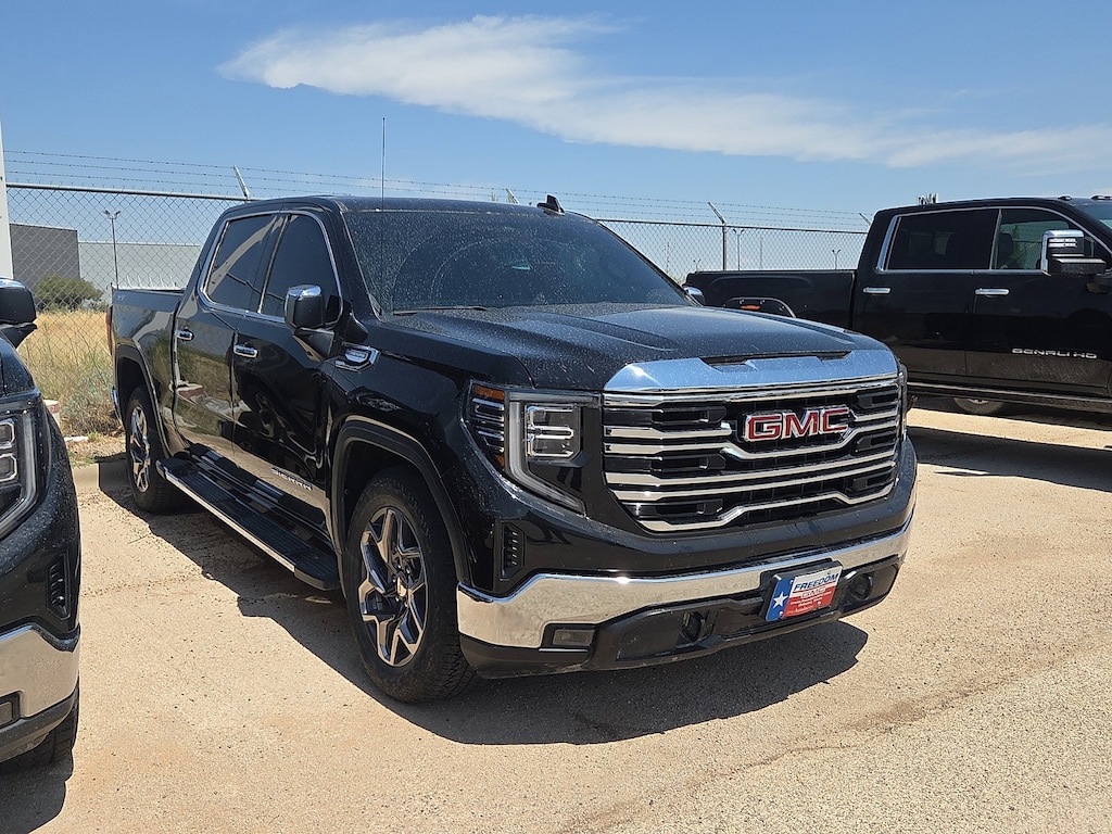 Used 2025 GMC Sierra 1500 SLT Truck