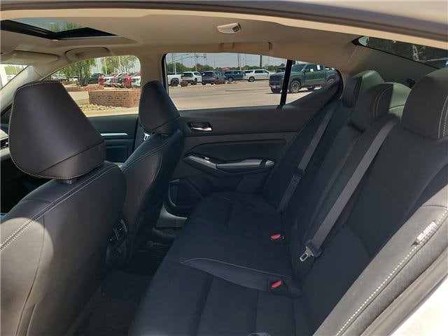 2024 Nissan Altima SL - Photo 10