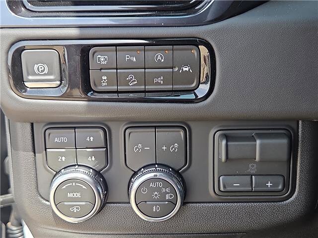 2026 GMC Yukon XL AT4 Ultimate - Photo 16