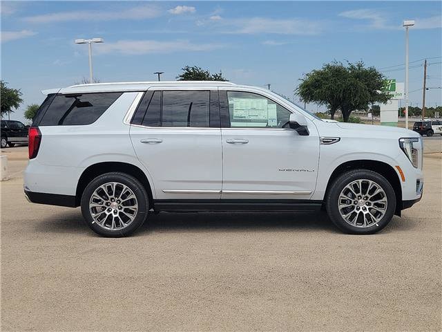 2026 GMC Yukon Denali - Photo 6