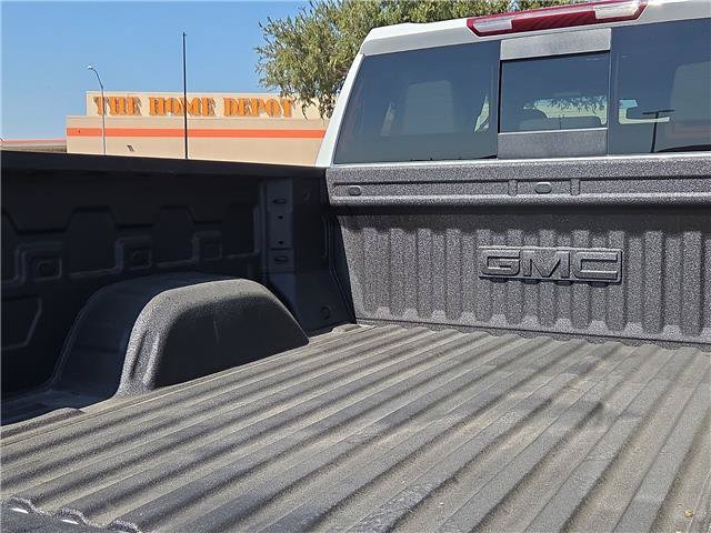2026 GMC Sierra 1500 SLT - Photo 8