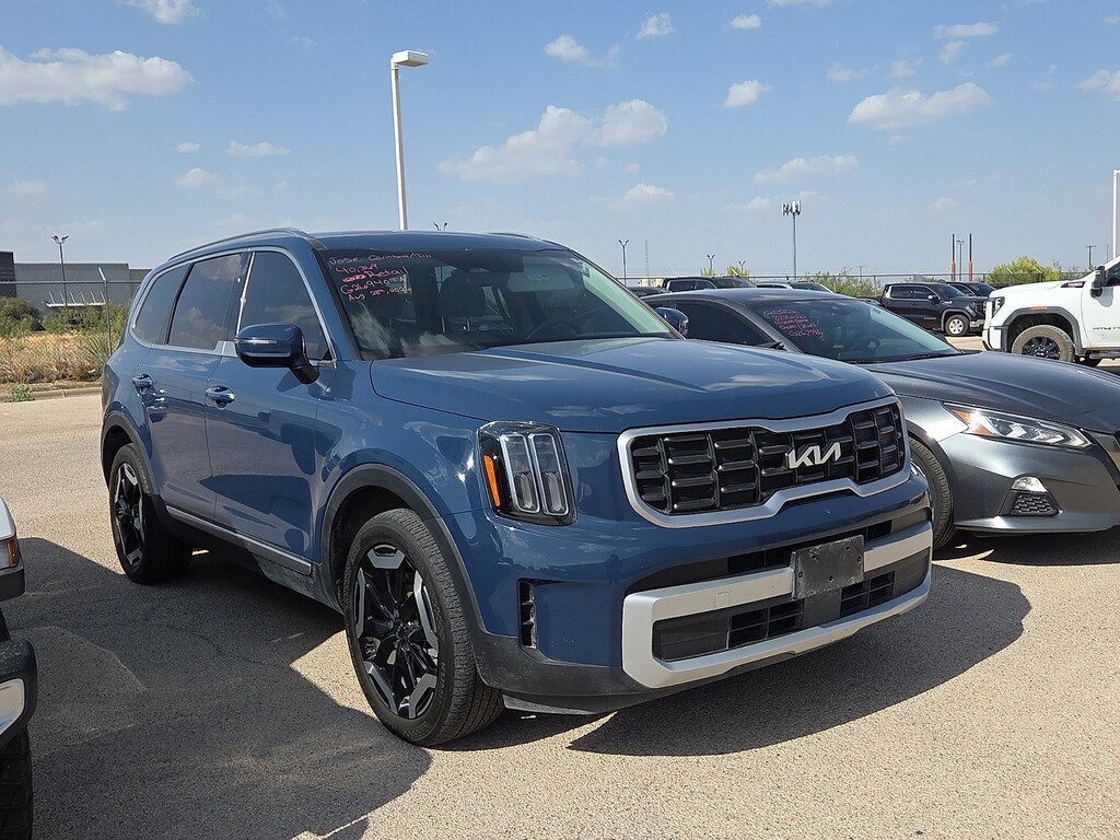 Used 2025 Kia Telluride S