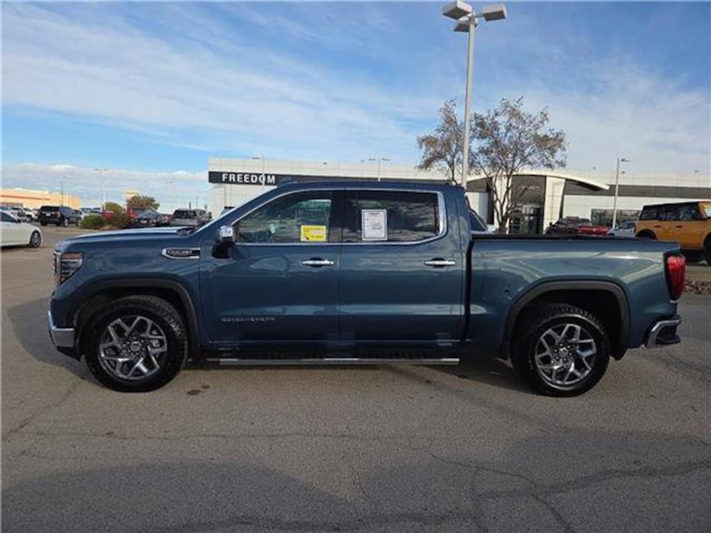 Used 2024 GMC Sierra 1500 SLT Truck