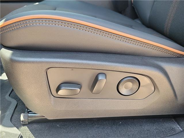 2026 GMC Canyon AT4 - Photo 11