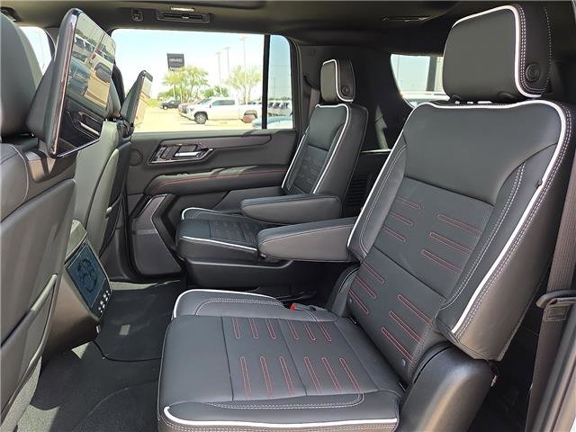 2026 GMC Yukon XL AT4 Ultimate - Photo 11