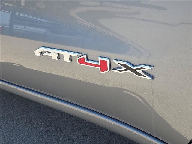 2026 GMC Sierra 1500 AT4X - Photo 9