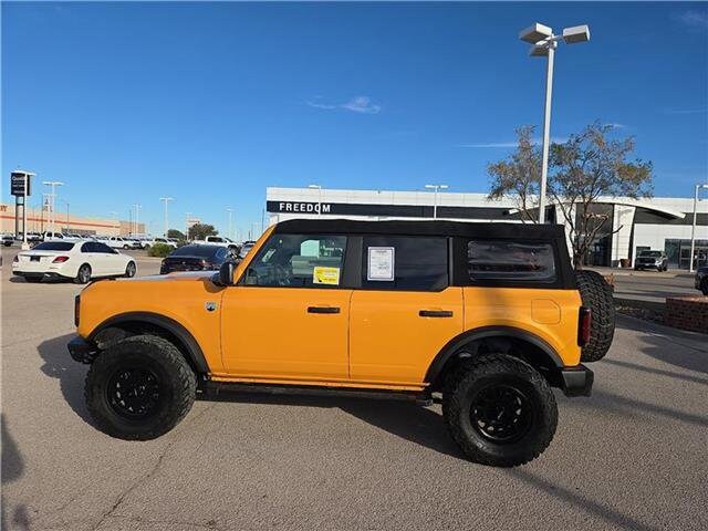 2022 Ford Bronco Big Bend photo 2