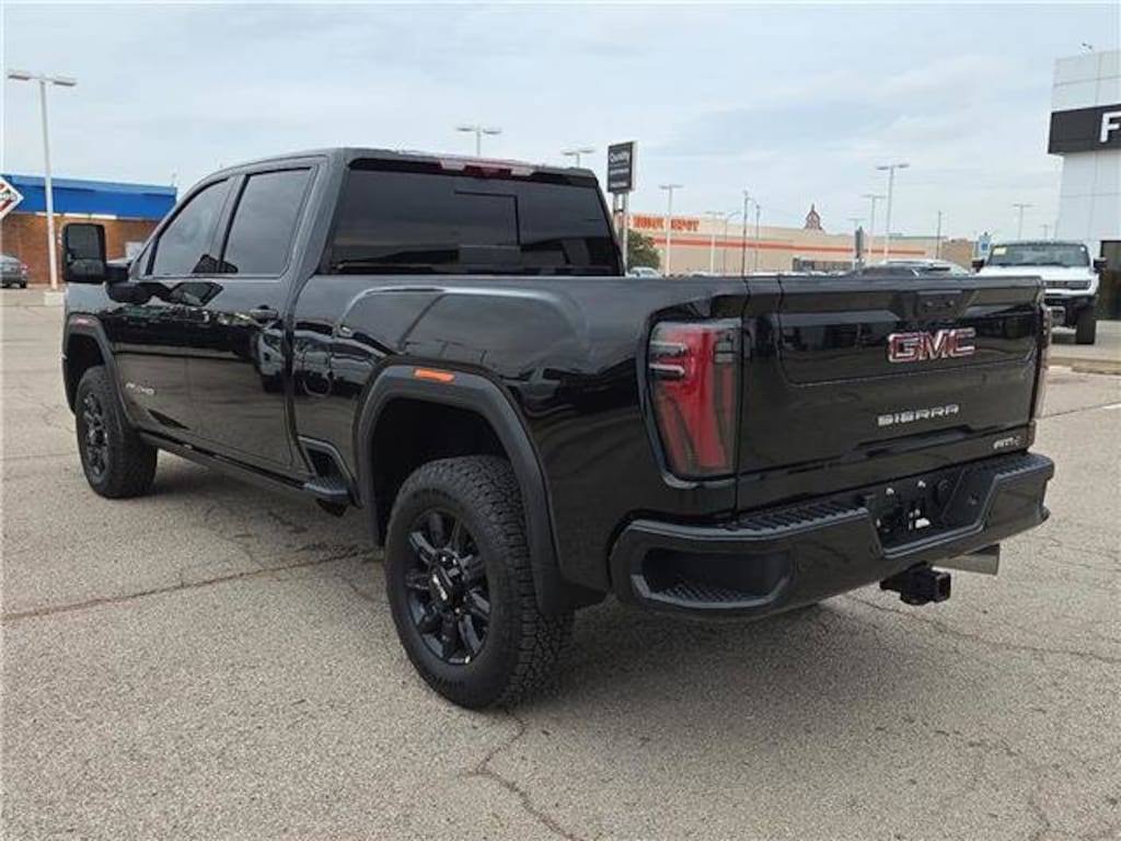 Used 2025 GMC Sierra 2500 HD AT4 Truck