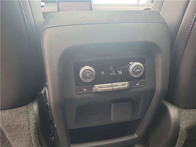 2026 GMC Acadia Denali - Photo 18