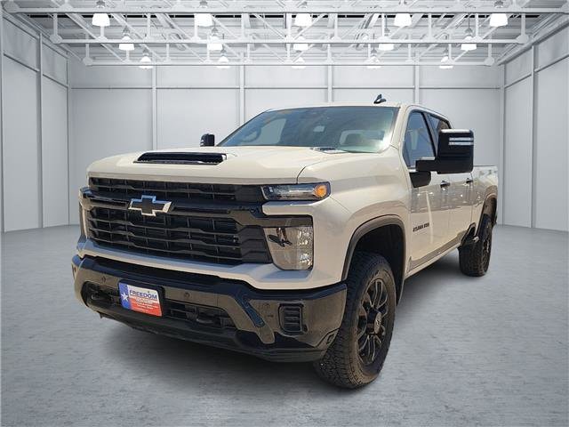 2026 Chevrolet Silverado HD Custom 4WD Crew Cab Standard Box's photo