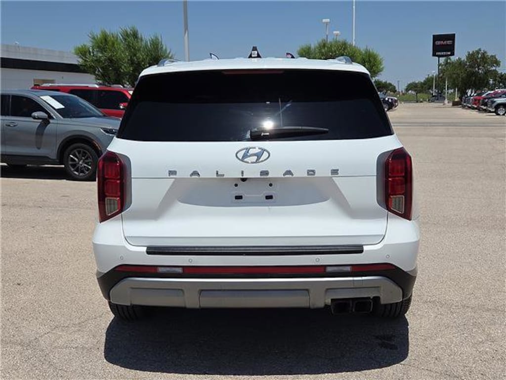 Used 2024 Hyundai Palisade SEL 7P