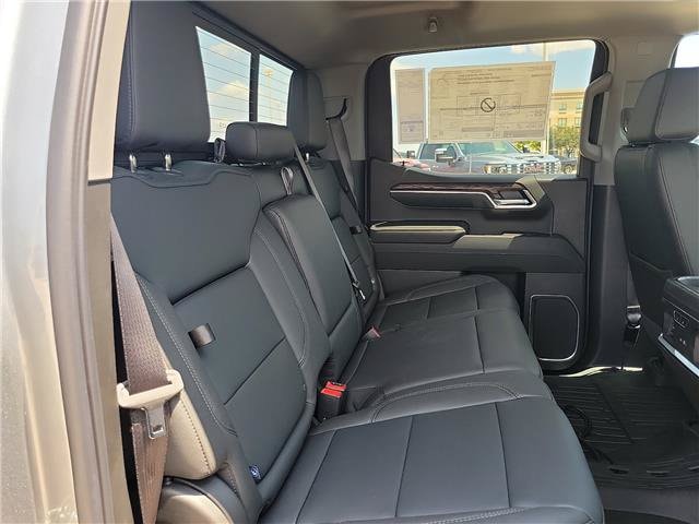 2026 GMC Sierra 1500 SLT - Photo 14