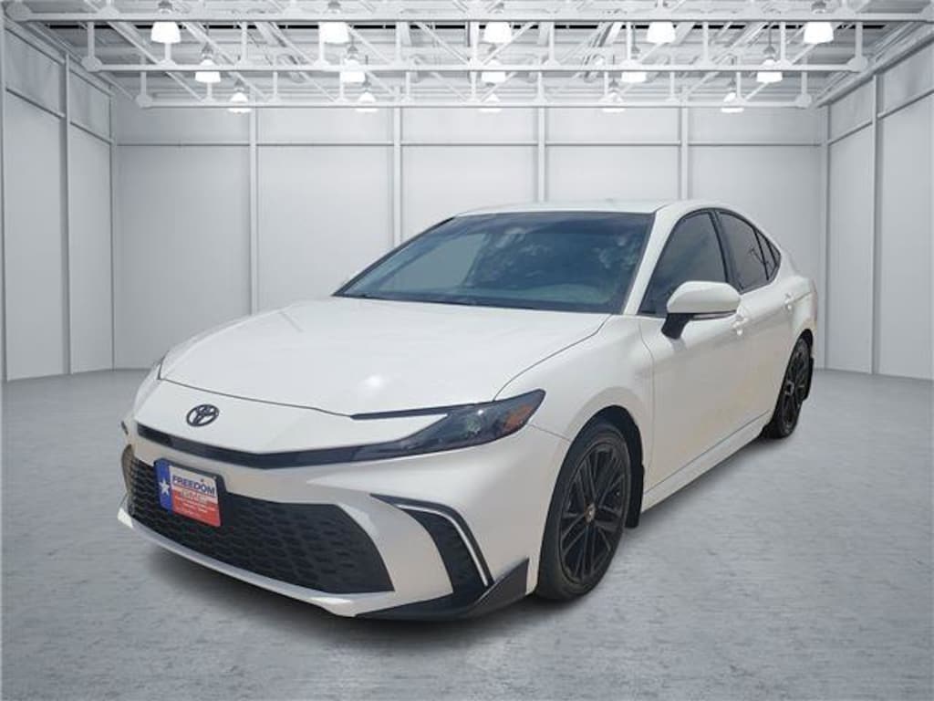 Used 2025 Toyota Camry LE