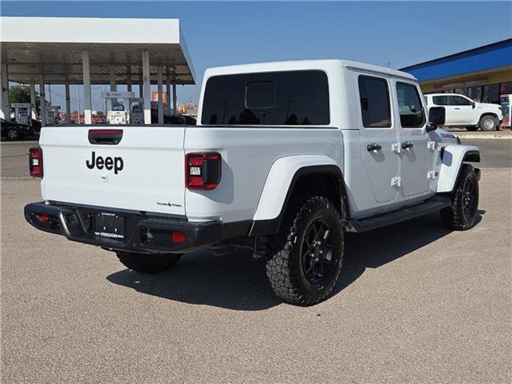 Used 2025 Jeep Gladiator Texas Trail