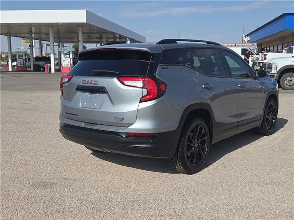 Used 2024 GMC Terrain SLT SUV