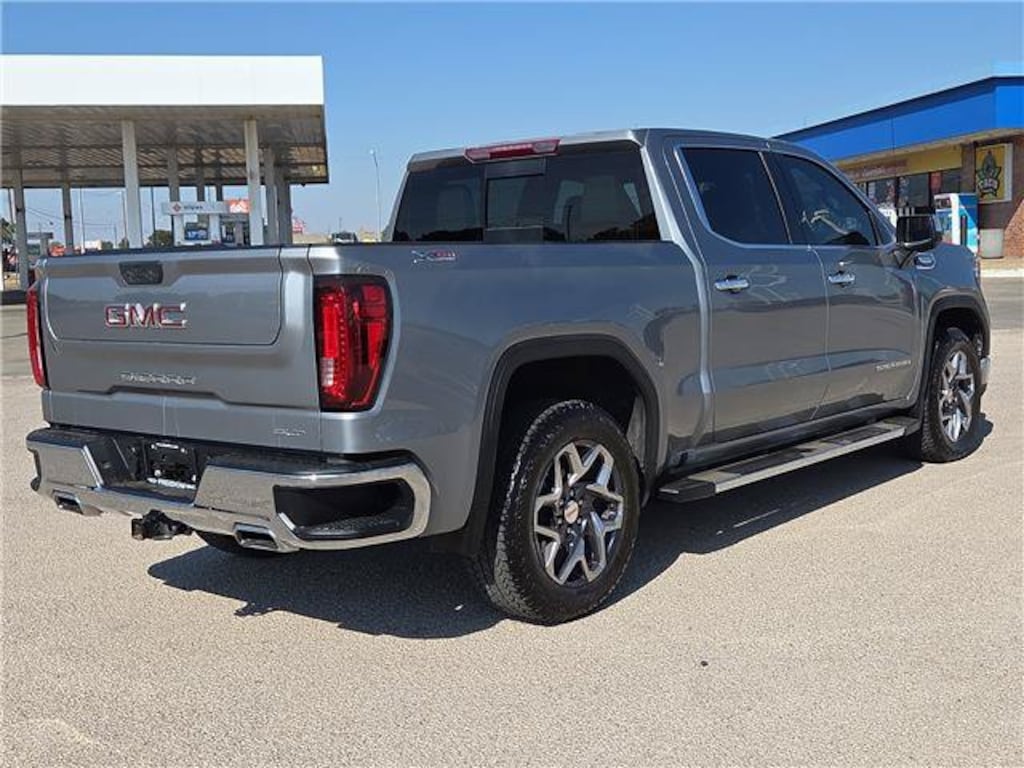 Used 2025 GMC Sierra 1500 SLT Truck