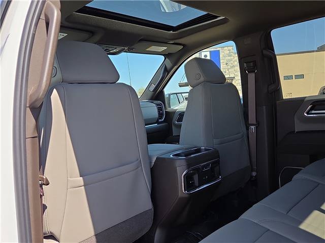 2026 GMC Sierra 1500 SLT - Photo 11