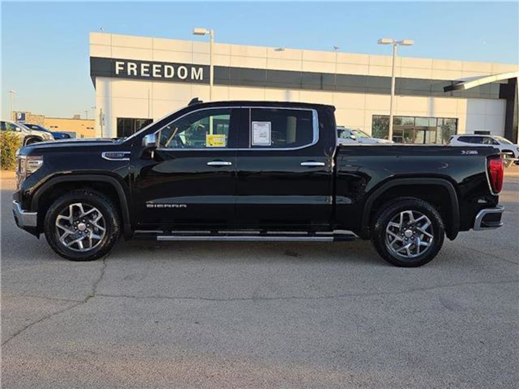 Used 2023 GMC Sierra 1500 SLT Truck
