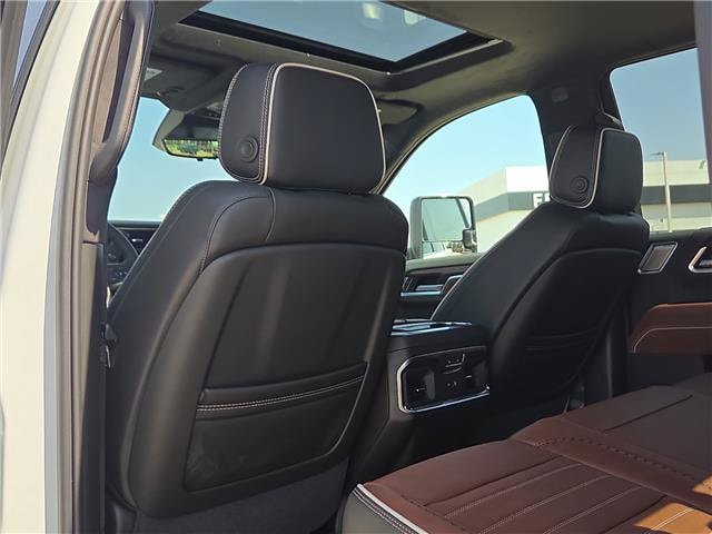 2026 GMC Sierra 2500HD Denali Ultimate - Photo 11