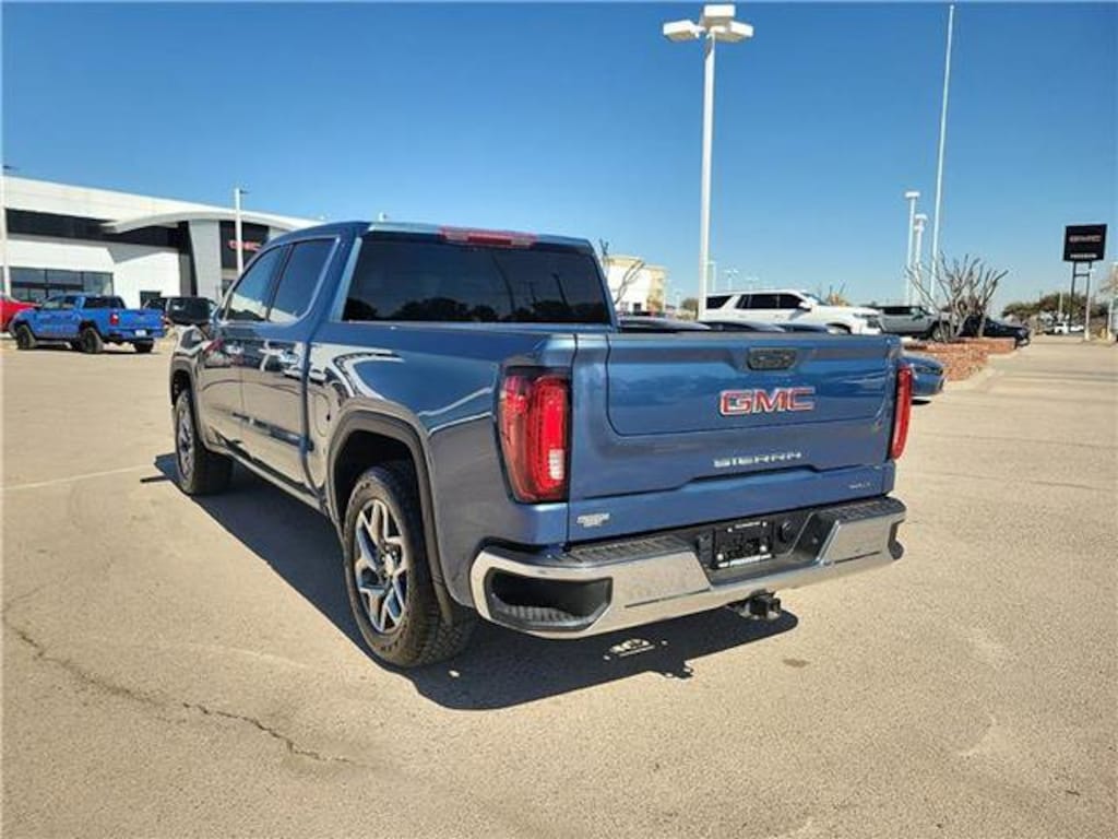 Used 2024 GMC Sierra 1500 SLT Truck