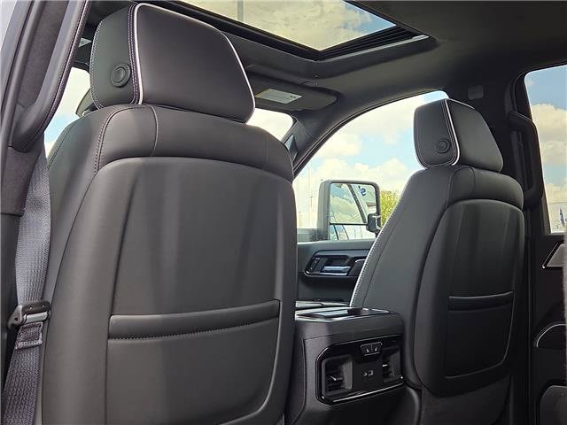 2026 GMC Sierra 2500HD AT4X - Photo 12