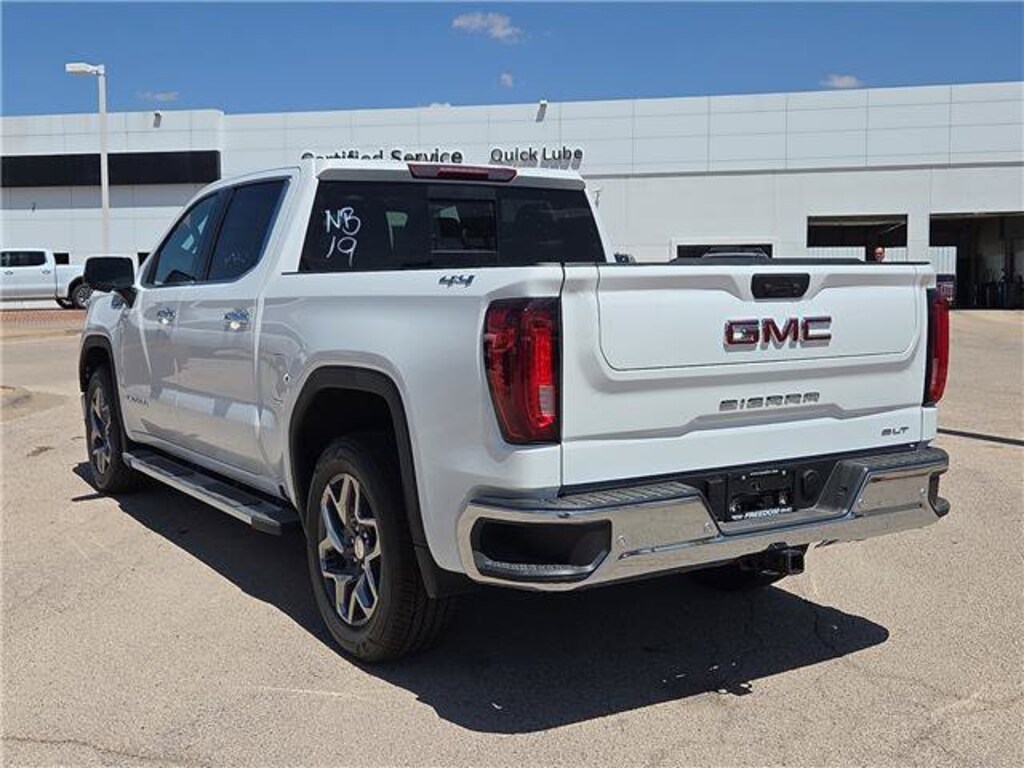 New 2026 GMC Sierra 1500 SLT Truck