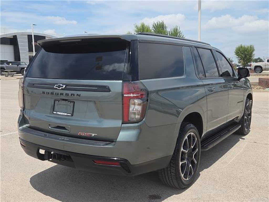 Used 2024 Chevrolet Suburban RST SUV
