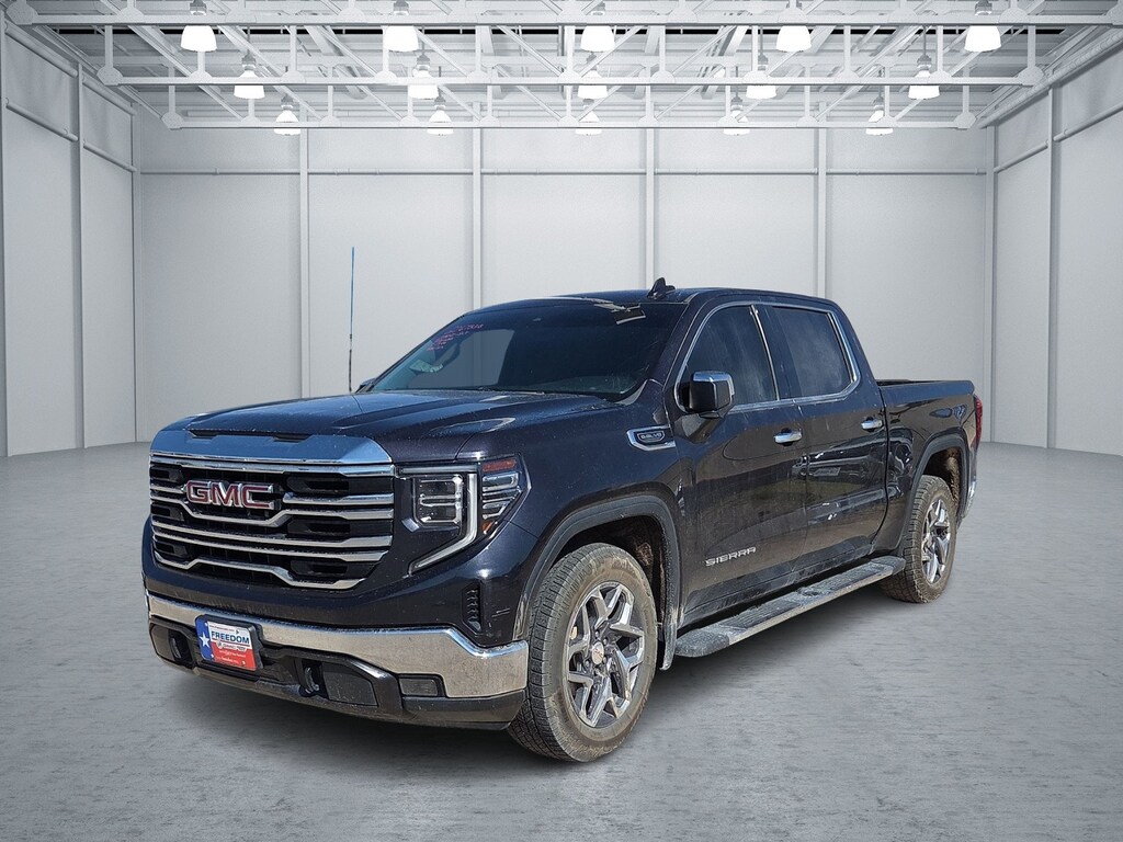 Used 2022 GMC Sierra 1500 SLT Truck