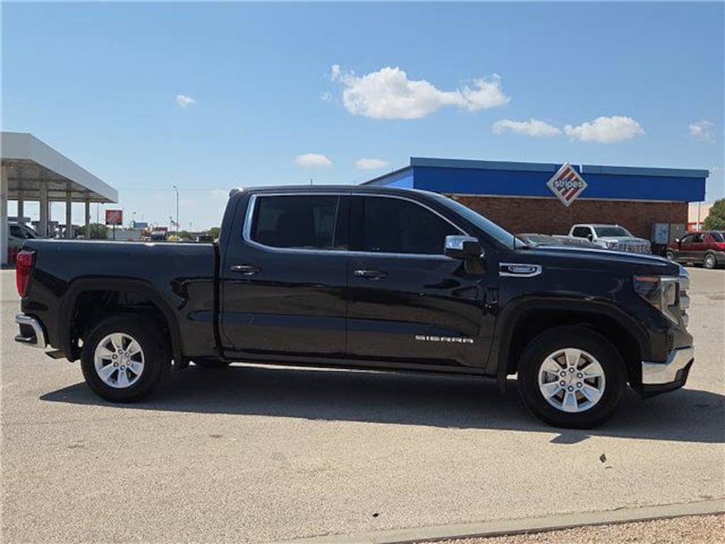 Used 2025 GMC Sierra 1500 SLE Truck