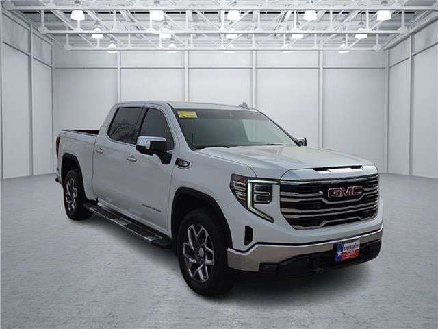 2023 GMC Sierra 1500 SLT's photo
