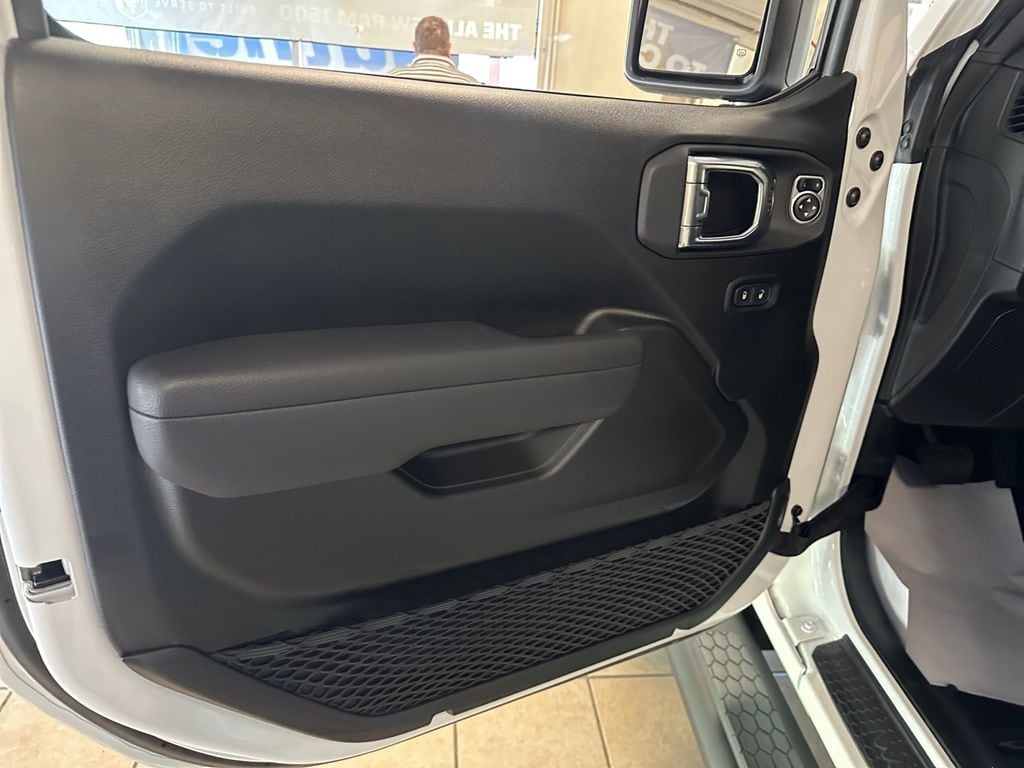 2026 Jeep Wrangler 2-Door Sport S - Photo 15