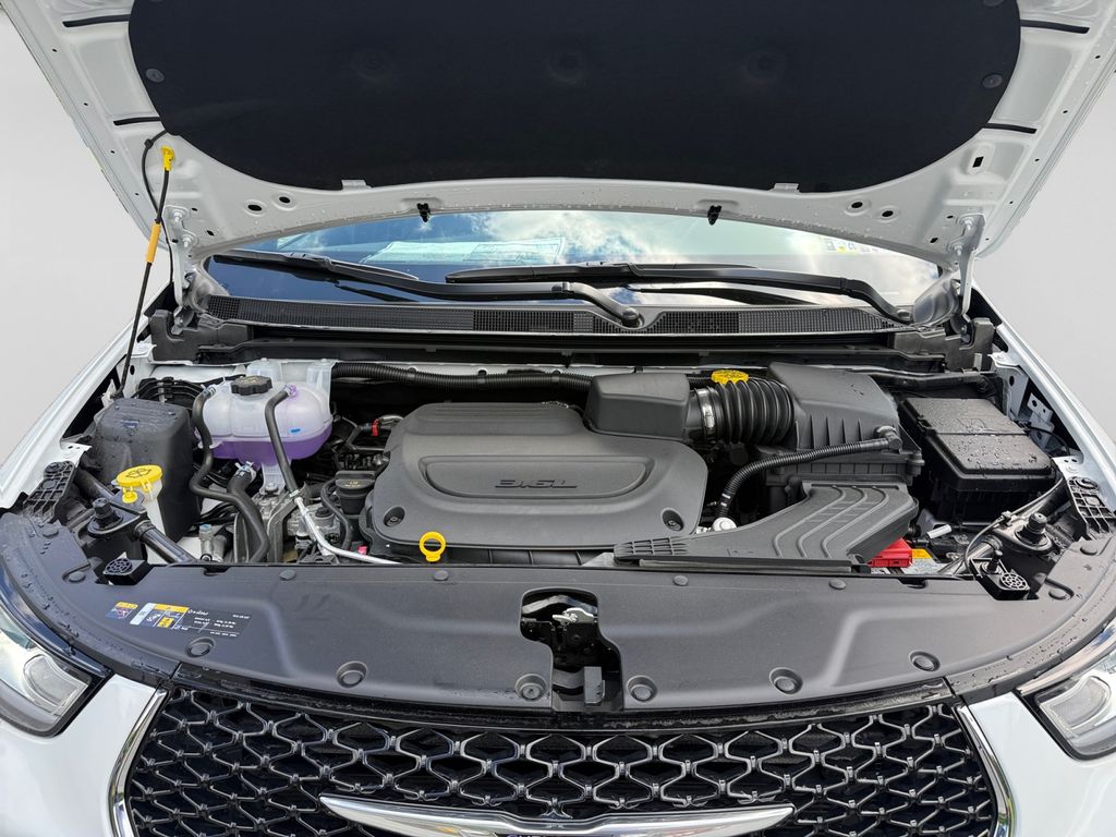 2026 Chrysler Pacifica Select - Photo 20