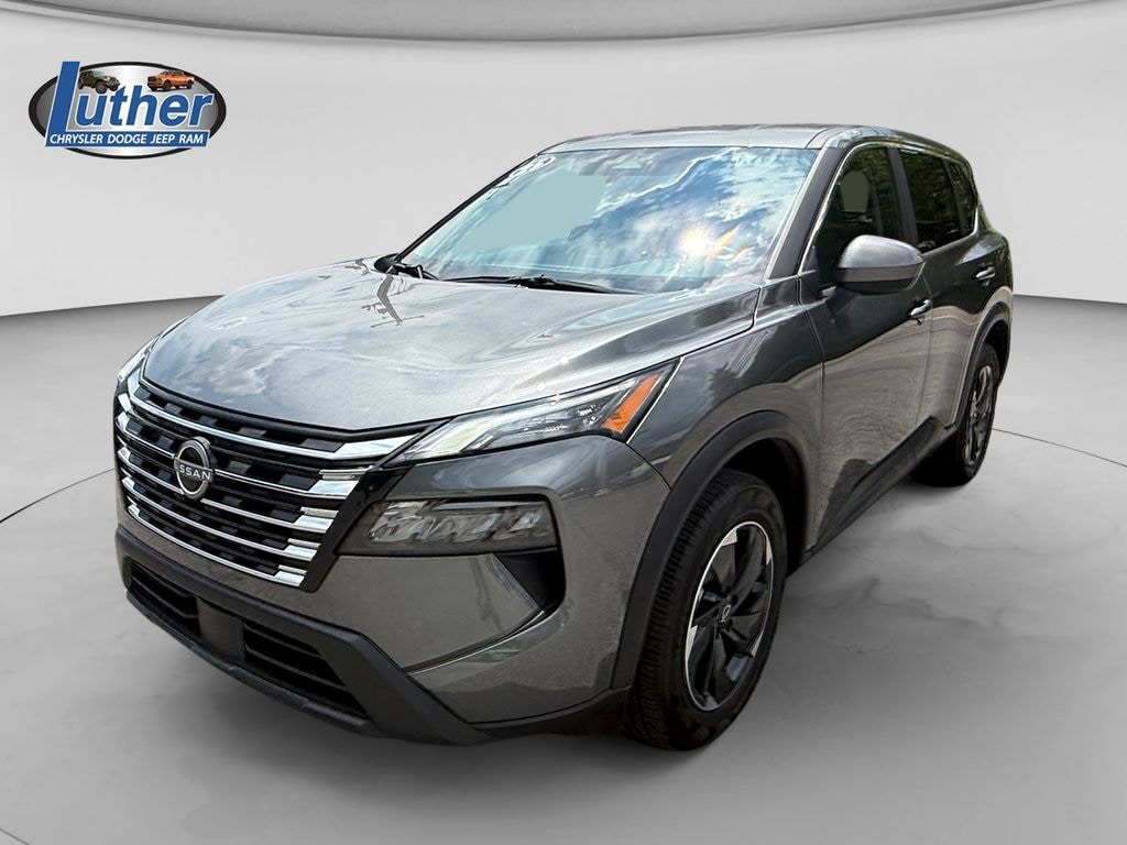 Used 2025 Nissan Rogue