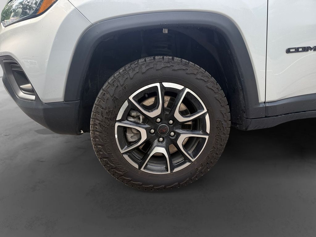 2025 Jeep Compass Trailhawk - Photo 9